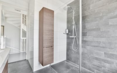 Sustituir bañera por plato de ducha: ventajas y cuándo compensa