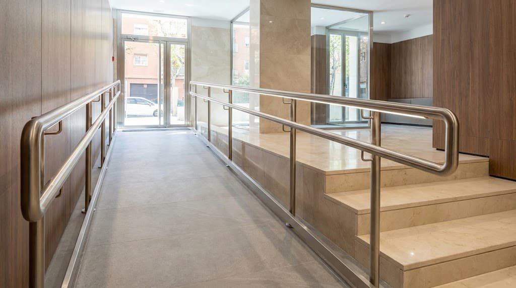 rampa minusválidos comunidad de propietarios